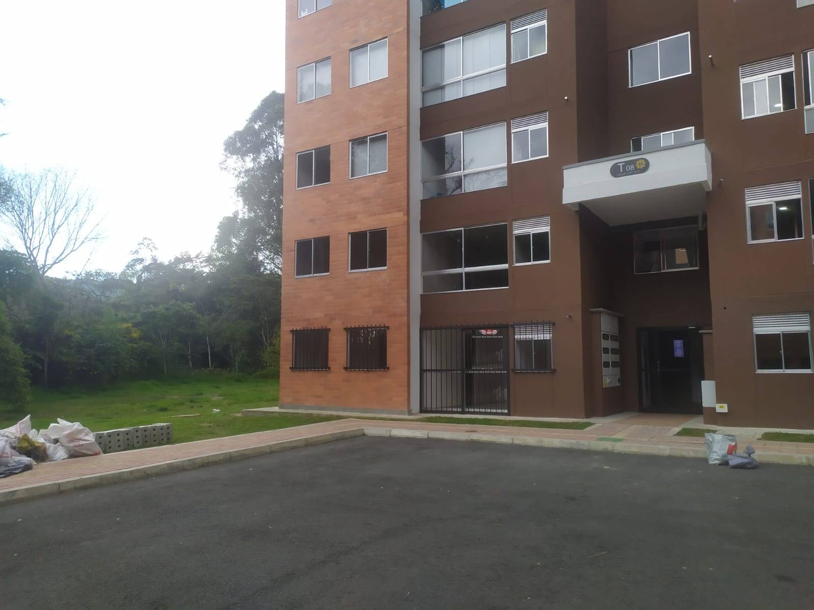 #A043 - Apartamento para Alquiler en La Ceja - ANT