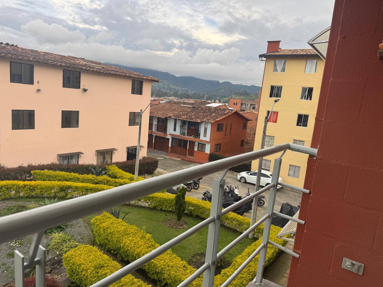 #A020 - Apartamento para Alquiler en La Ceja - ANT