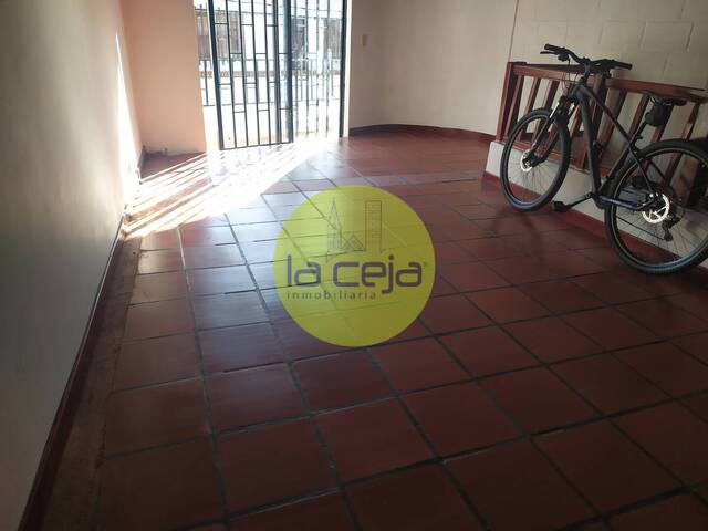 #025 - Apartamento para Venta en La Ceja - ANT - 1