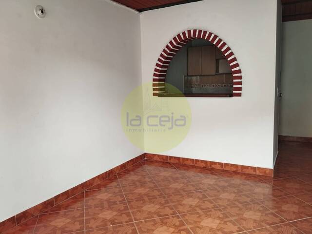 #A016 - Casa para Alquiler en La Ceja - ANT - 1
