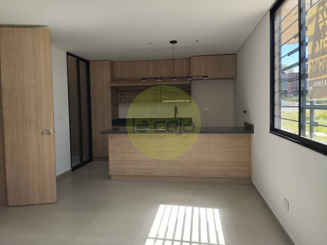 #087 - Casa para Venta en La Ceja - ANT