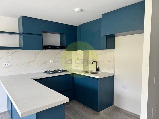 Apartamento para Alquiler en La Ceja - 4