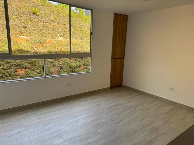 #A056 - Apartamento para Venta en La Ceja - ANT - 2