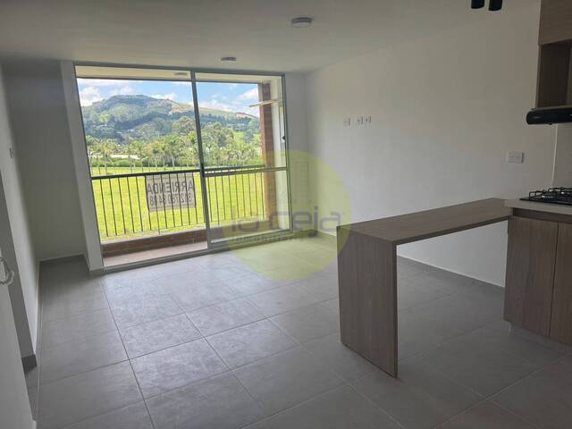 #A059 - Apartamento para Alquiler en La Ceja - ANT
