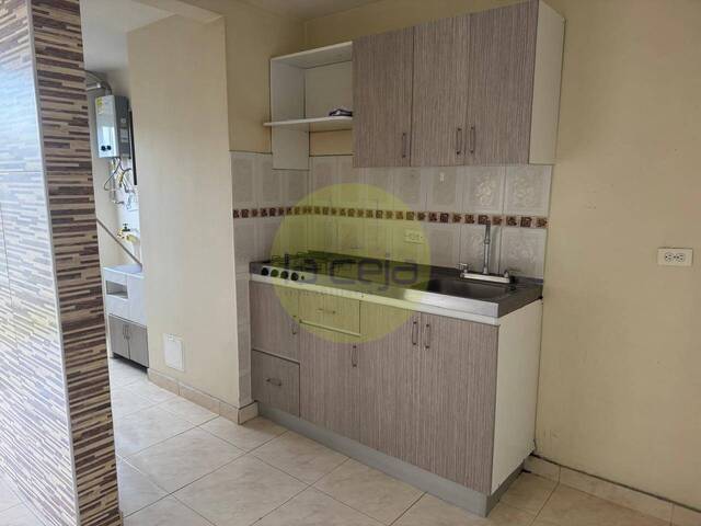 #A020 - Apartamento para Alquiler en La Ceja - ANT